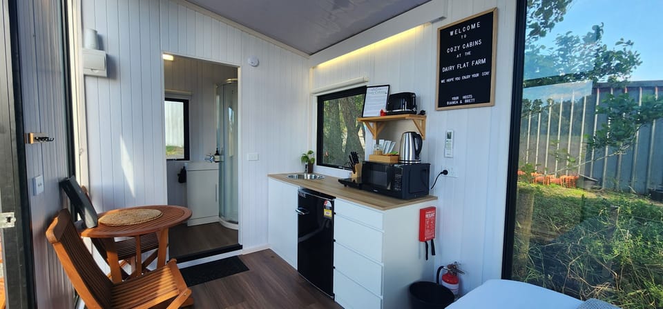 Fully Equipped Mini Kitchen and Dining