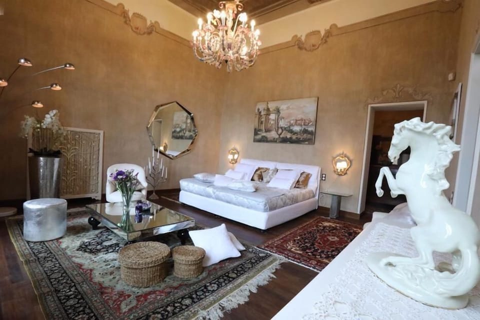Deluxe Double Room | In-room safe, WiFi (free)