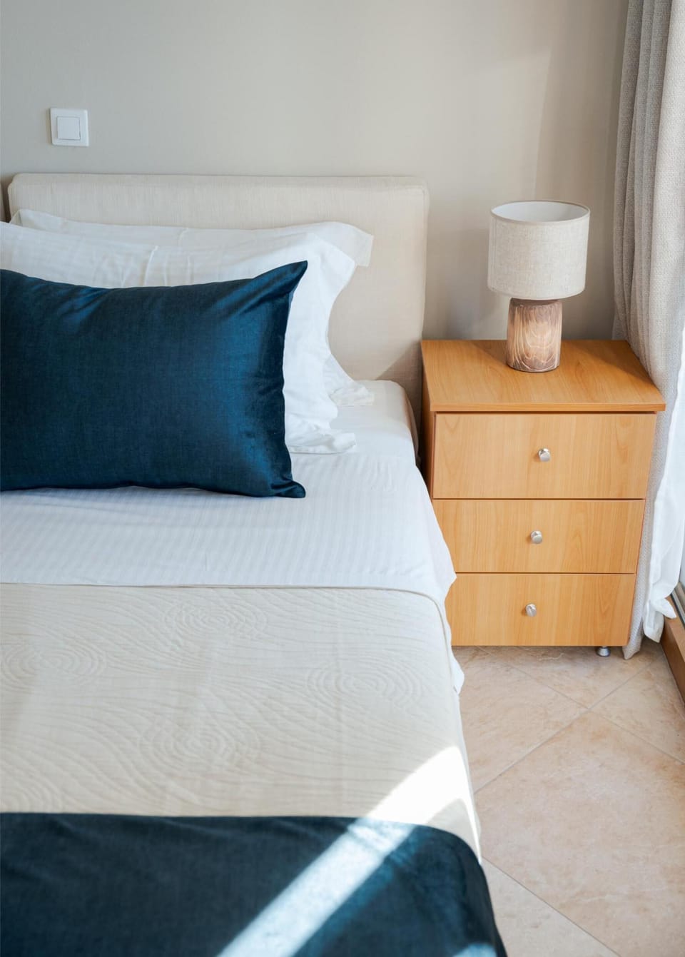 Full Bedroom