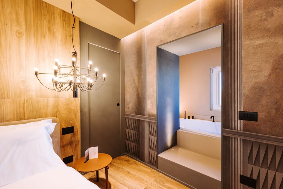 Panoramic Suite | 1 bedroom, minibar, in-room safe, individually furnished