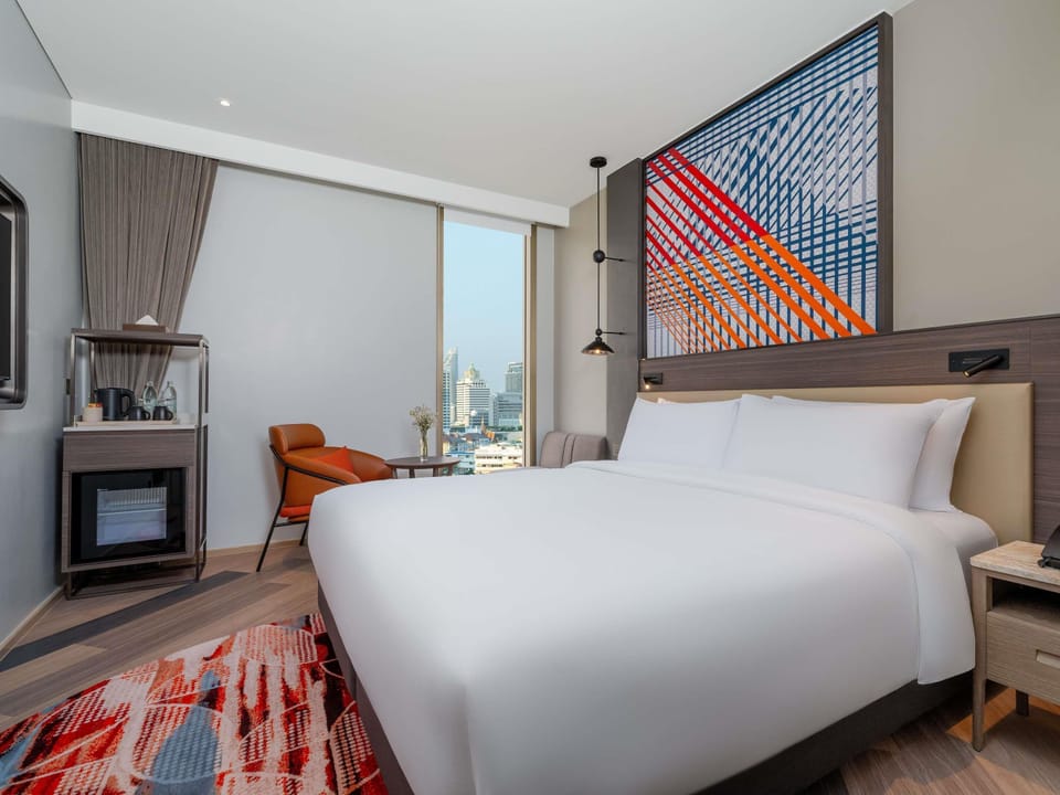 Superior Room, 1 King Bed | Individually decorated, desk, laptop workspace, blackout drapes