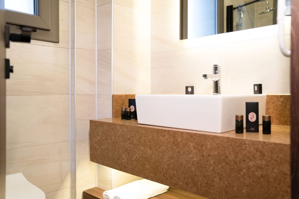 Shower, rainfall showerhead, hair dryer, slippers