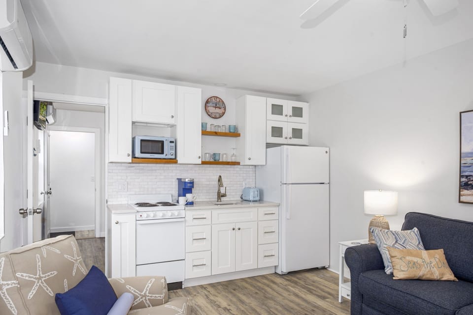 Kitchen Unit 2