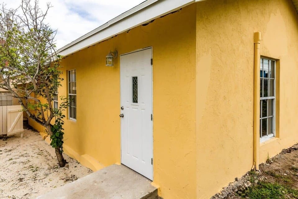 Private, independent entrance for each unit.
