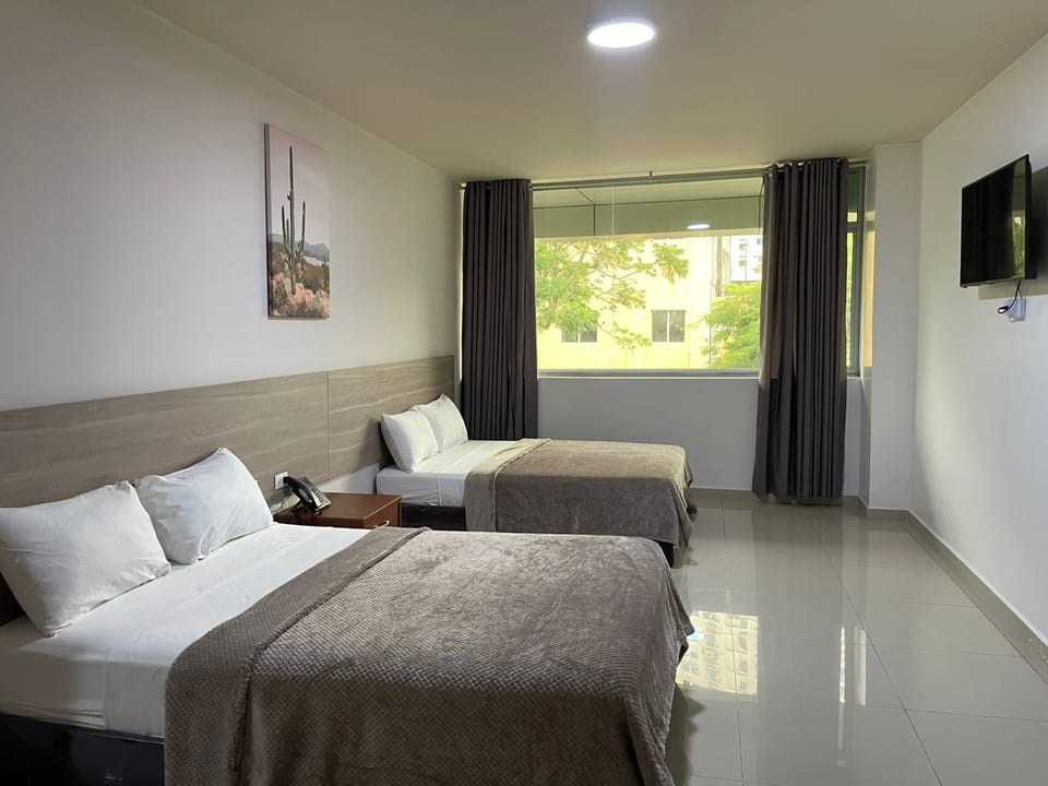 Deluxe Twin Room, 2 Double Beds | Hypo-allergenic bedding available, soundproofing, WiFi (free)