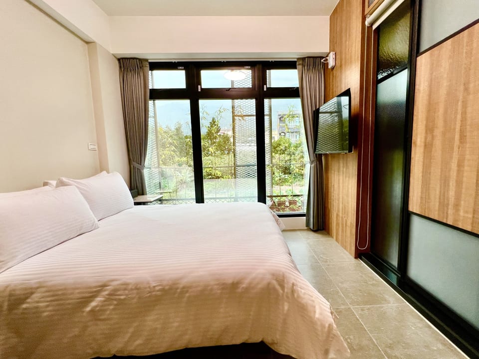 Premium bedding, individually decorated, individually furnished