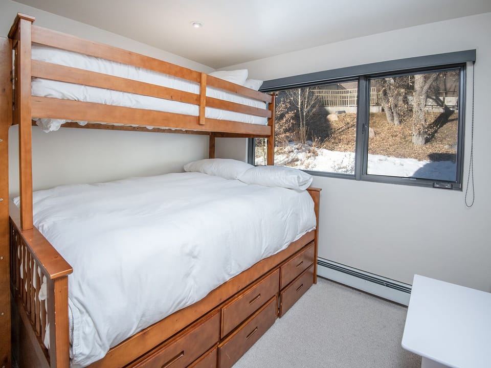 Bedroom 3 w/ Twin over Queen