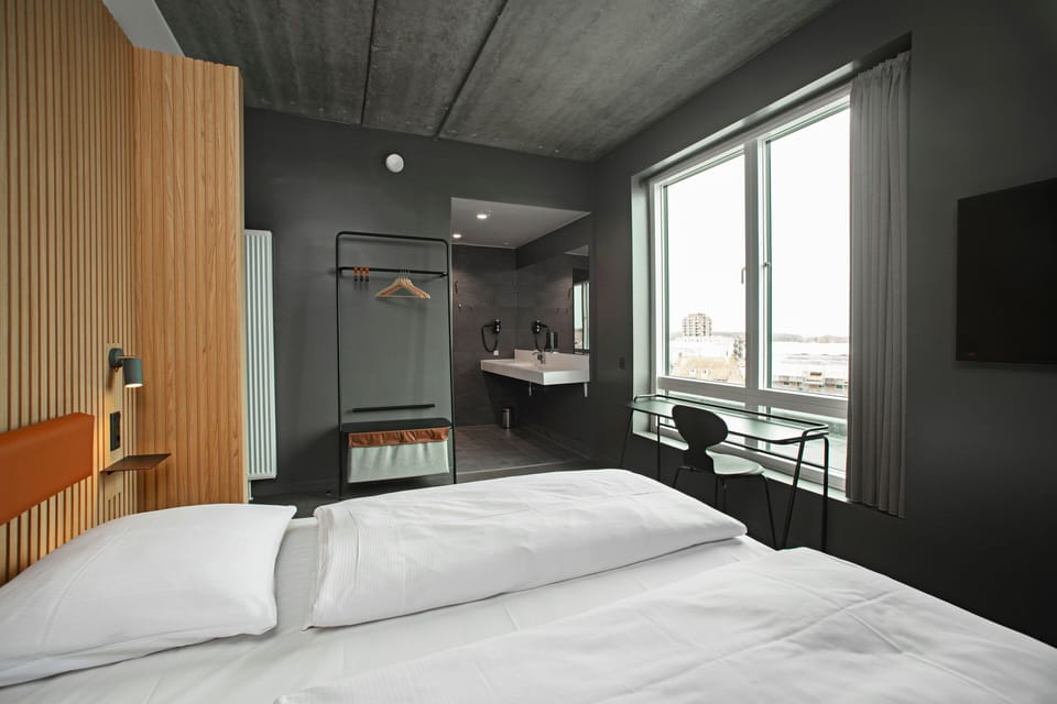 Standard Double Room, 1 King Bed | Desk, laptop workspace, iron/ironing board, free WiFi
