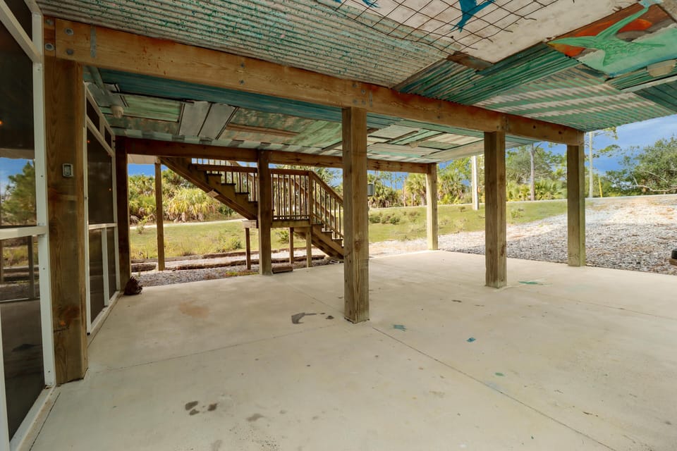 House, Multiple Beds (Castaway) | Interior