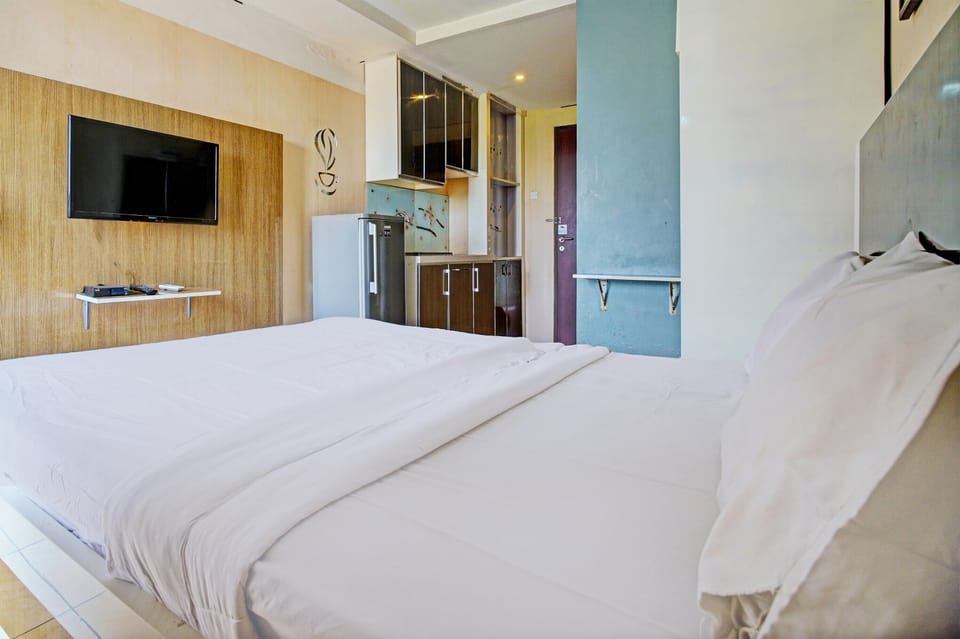 Deluxe Double Room | Desk, free WiFi, bed sheets