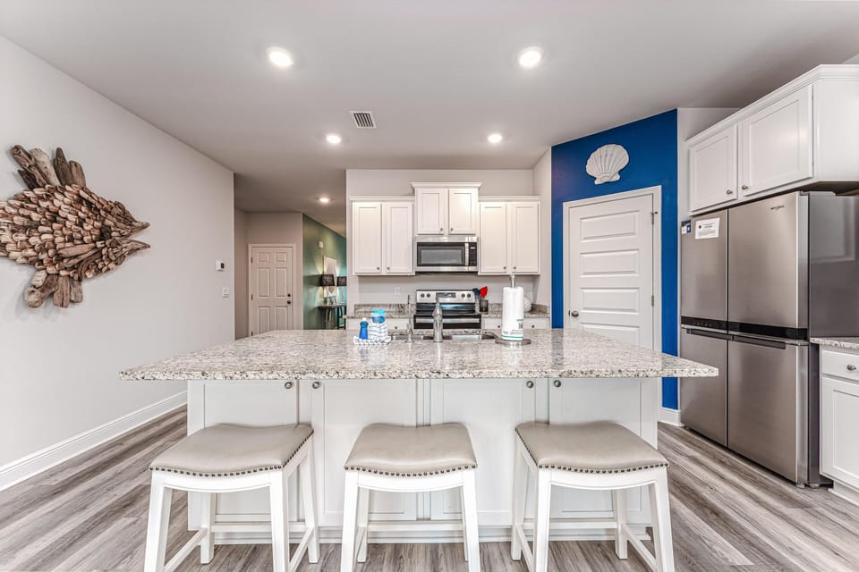 House, Multiple Beds (Shell Yeah PSJ) | Private kitchen | Oven, toaster