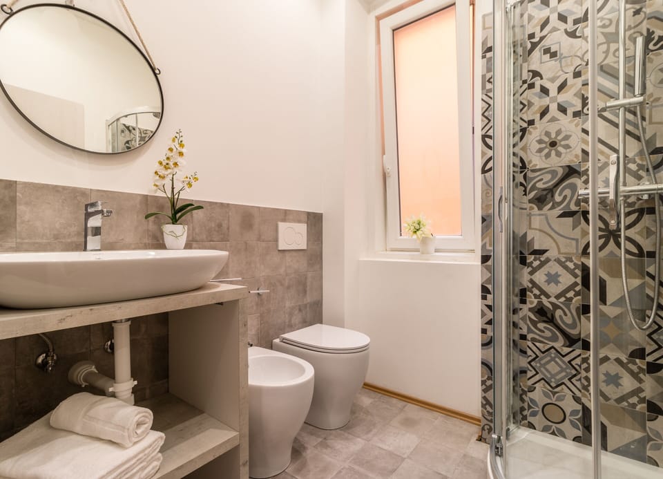 Comfort Room | Bathroom | Shower, free toiletries, towels, soap