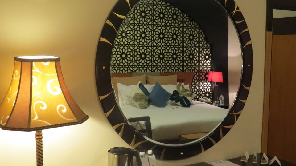 Executive Suite | In-room safe, iron/ironing board, free WiFi, bed sheets