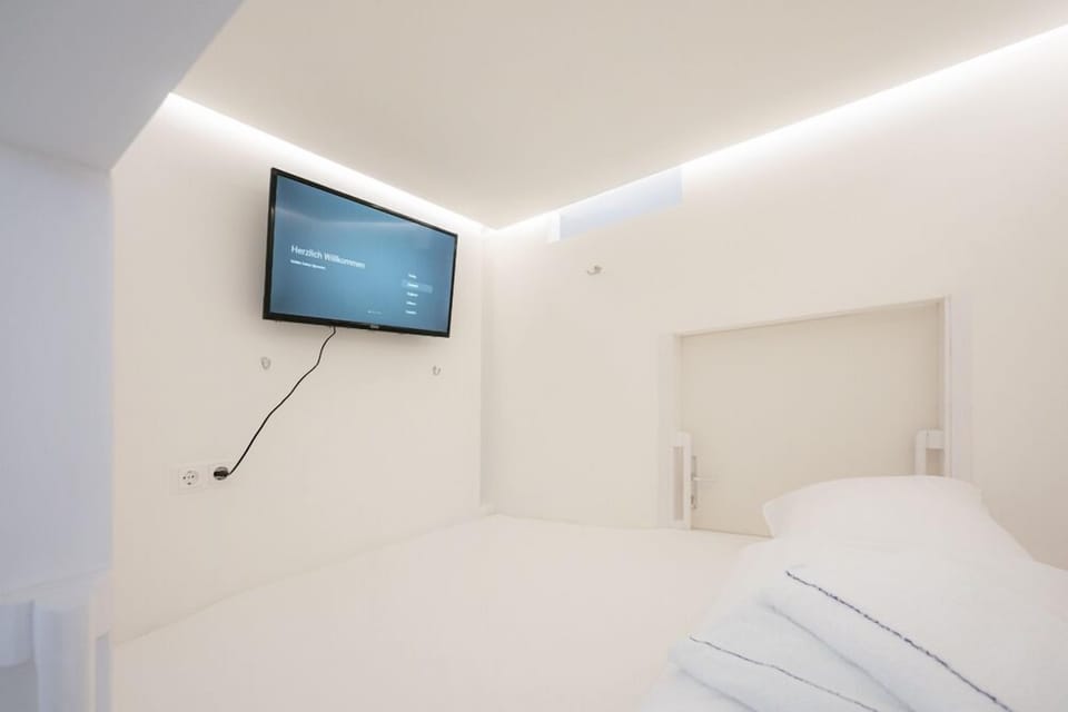 Deluxe Shared Dormitory | Free WiFi