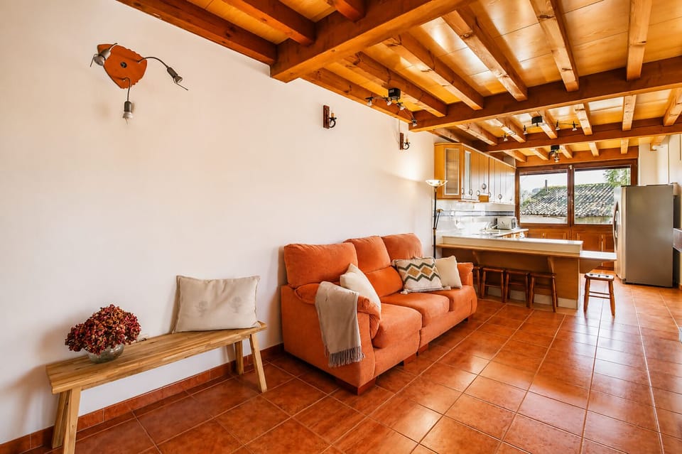 Communal lounge/ TV room,Kitchen or kitchenette,Living room