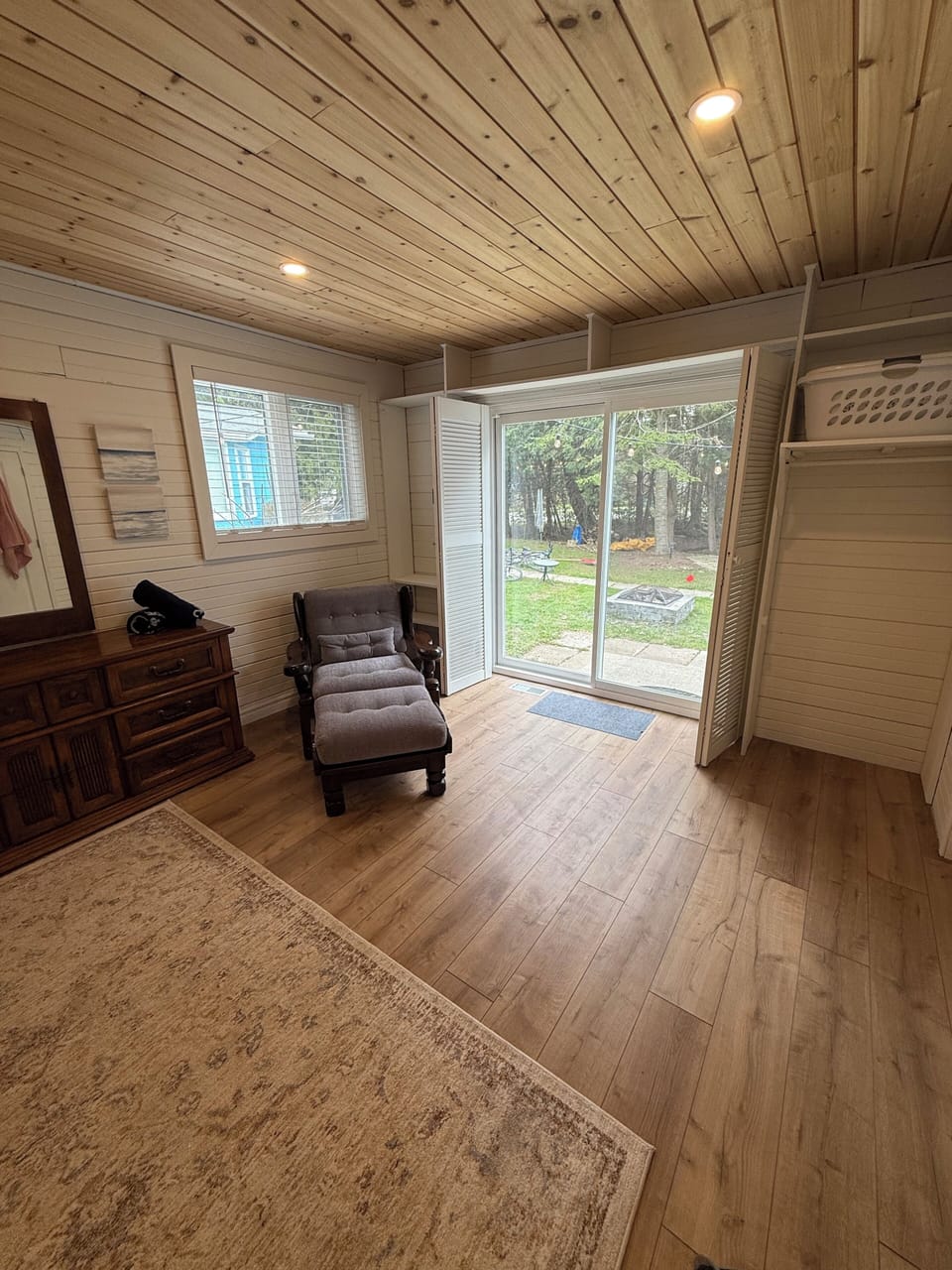 Primary bedroom walkout to back patio