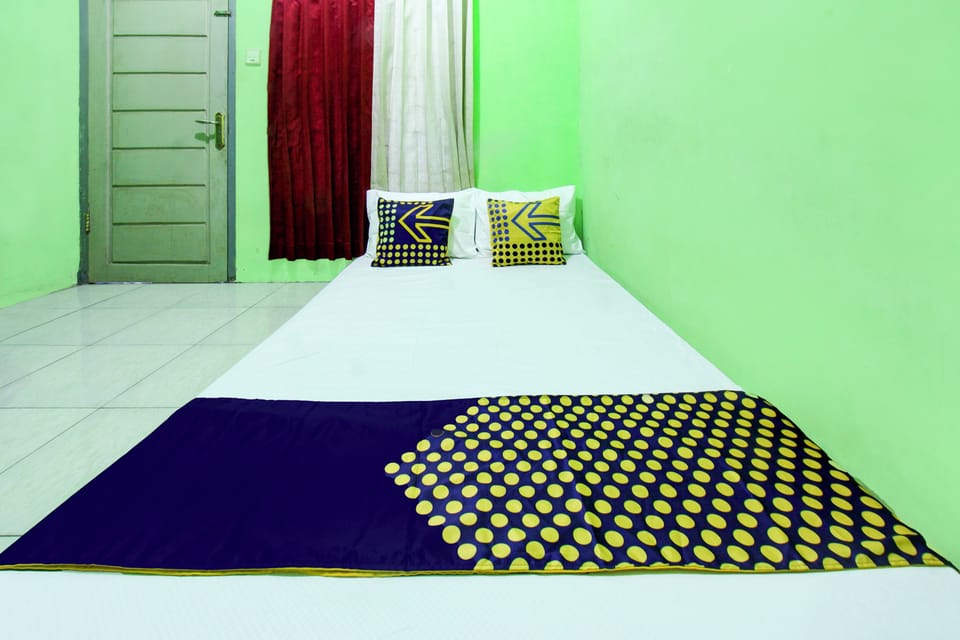 Standard Double Room | WiFi (free), bed sheets