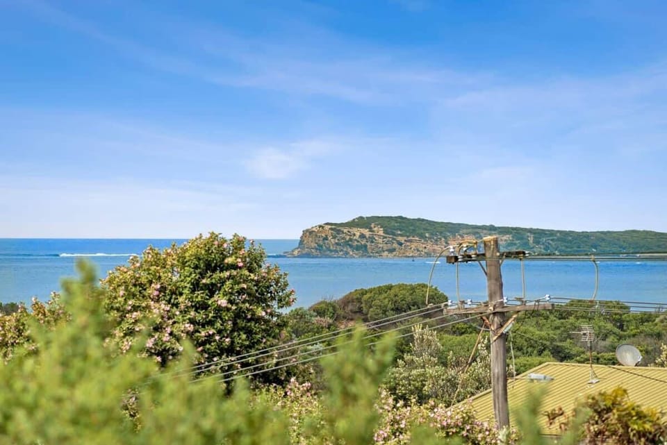 Spectacular views that span from the Bluff to the Point Lonsdale Lighthouse, and beyond