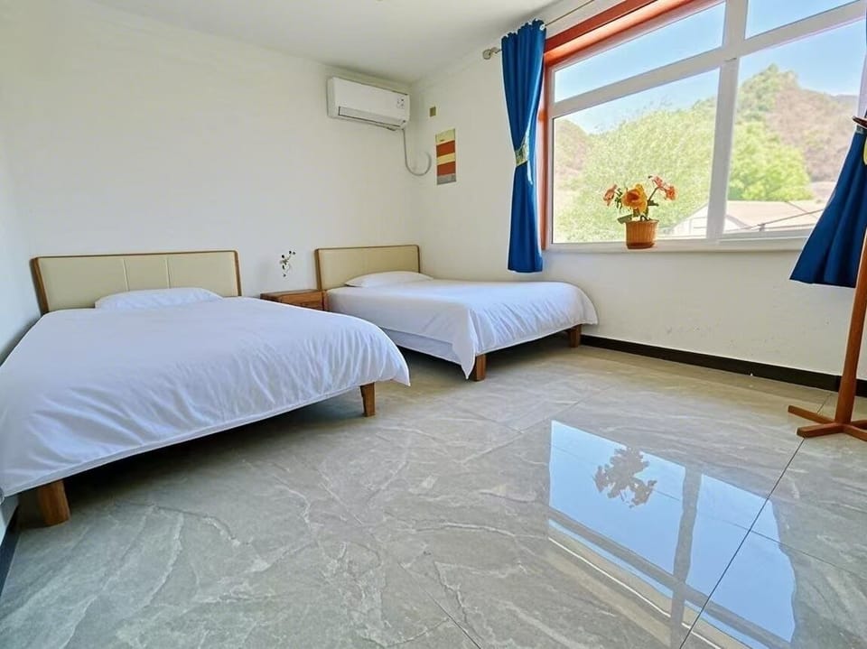 Economy Room | WiFi (free), bed sheets