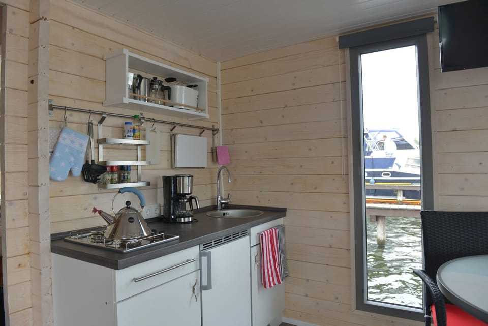 Apartment, 2 Bedrooms, Terrace, City View | Interior