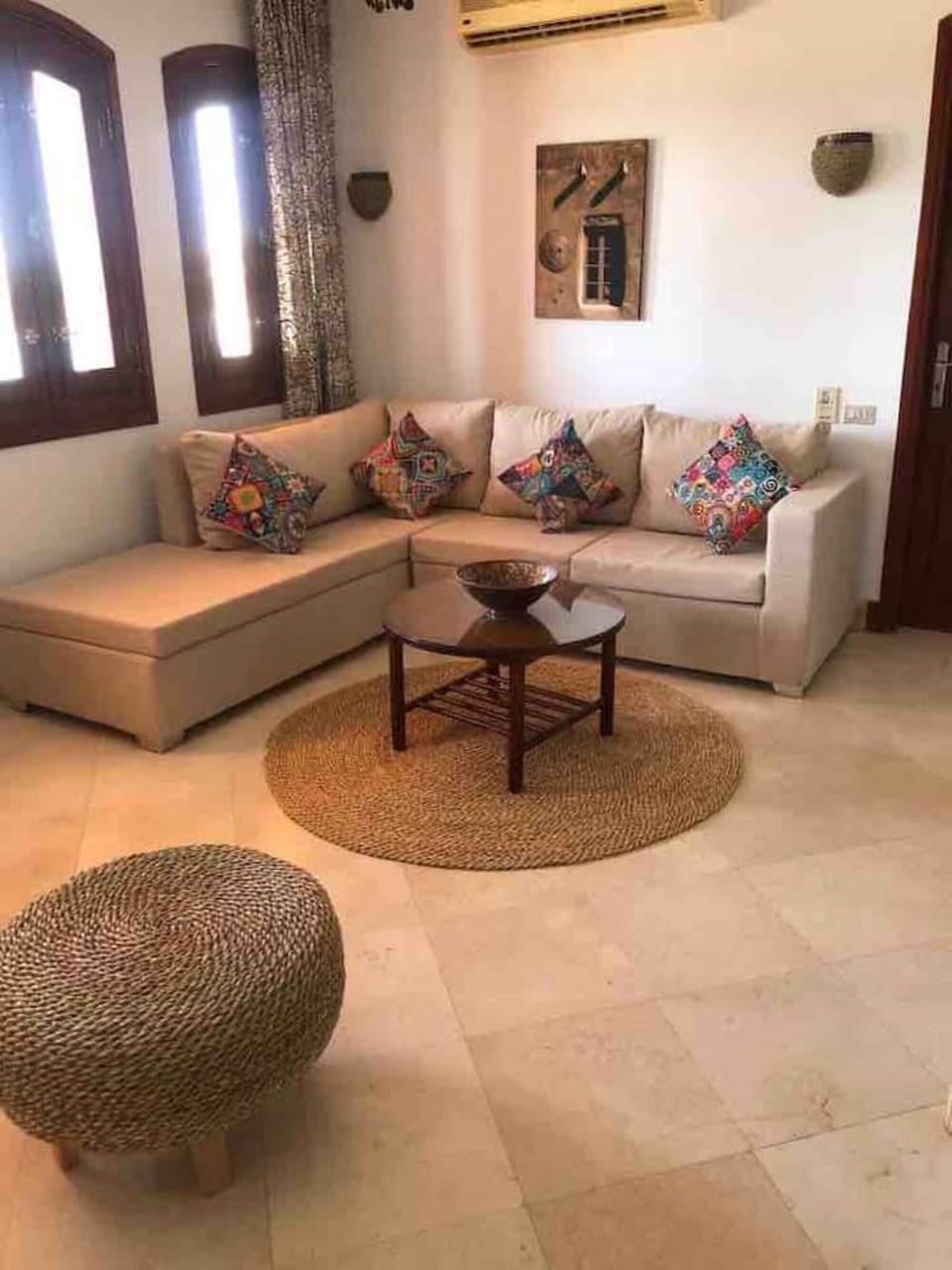 Living room - 1