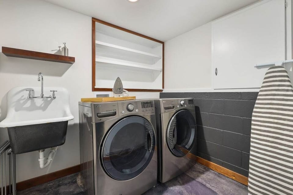Washer and dryer for guest use.
