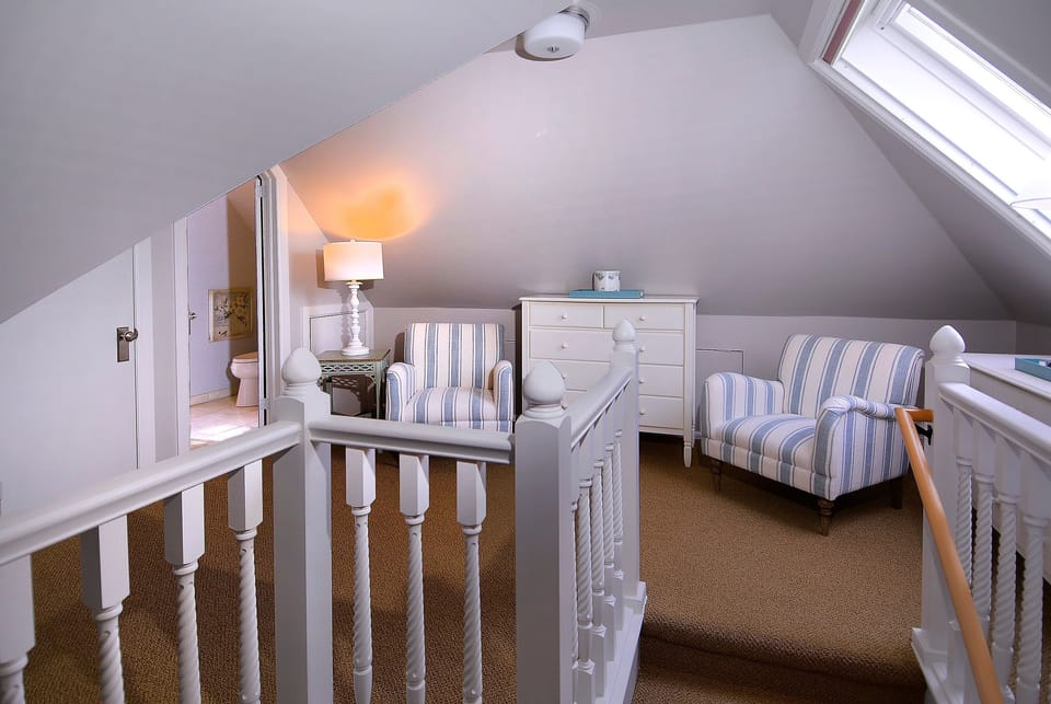 Third floor queen suite