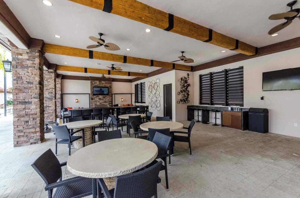 House (Multiple Bedrooms) | Interior