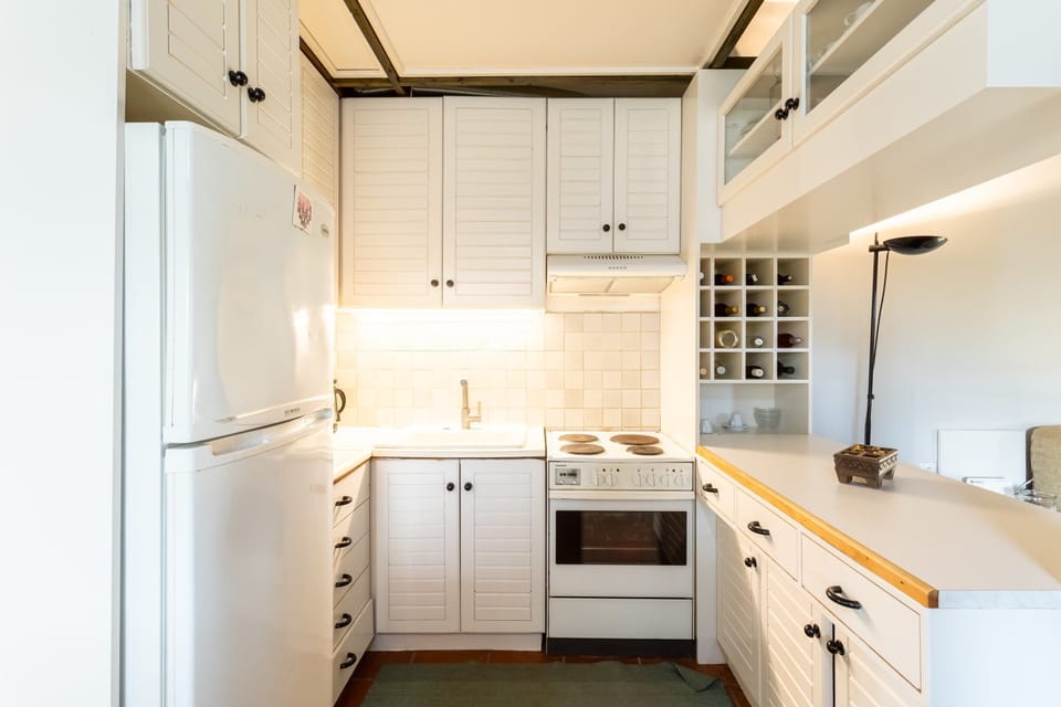 Fully-equipped kitchen