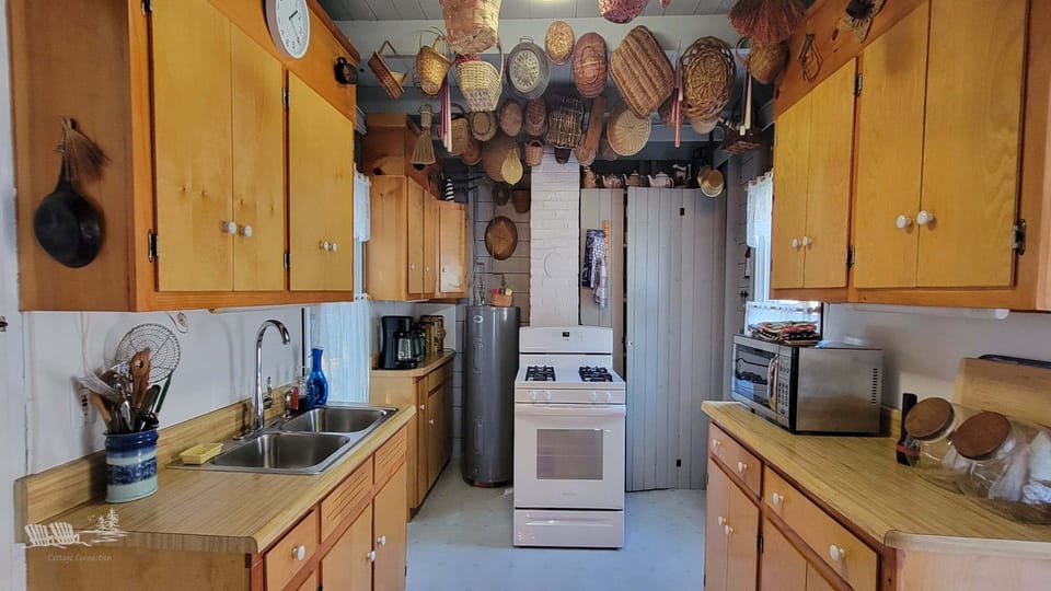 A well stocked kitchen for cooking.