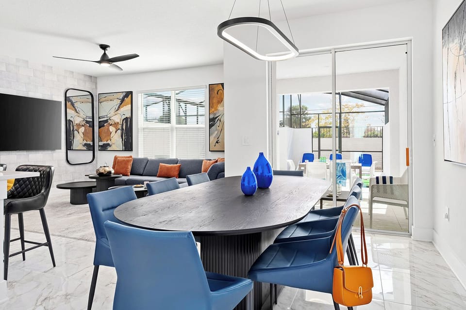 Dining Room *Highlight*