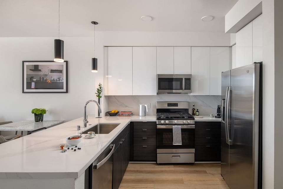 Fully-equipped kitchen