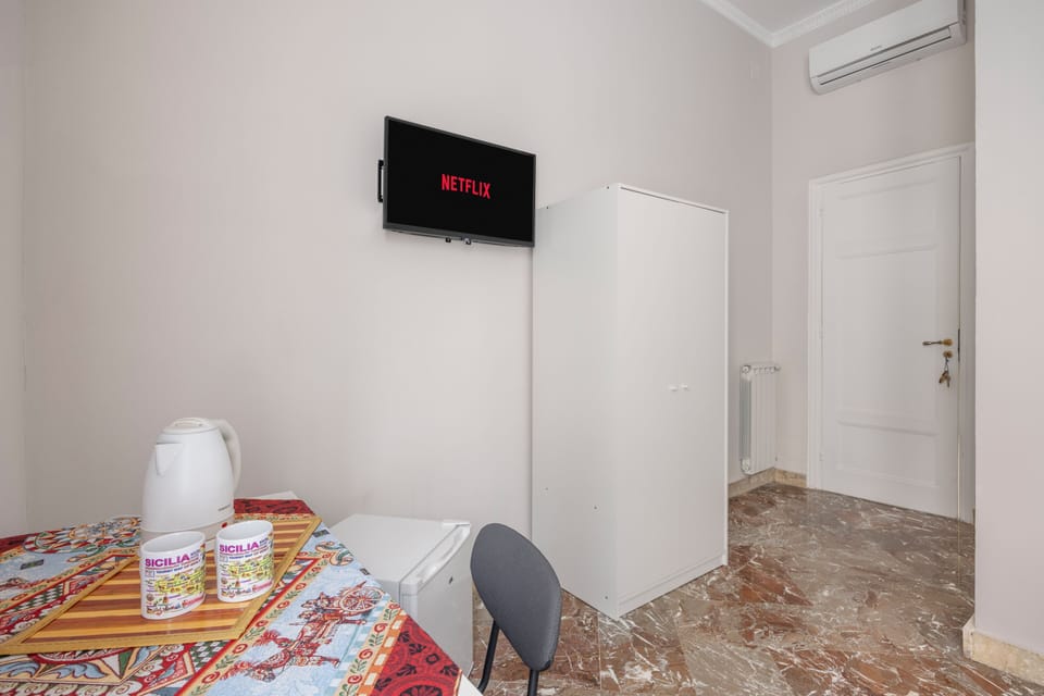 Standard Double Room | Egyptian cotton sheets, premium bedding, memory foam beds, minibar