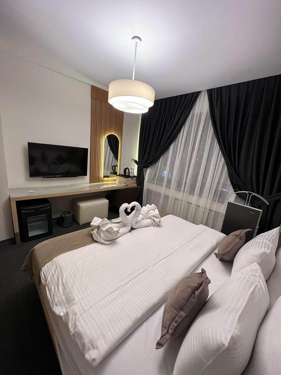 Premium bedding, minibar, in-room safe, desk