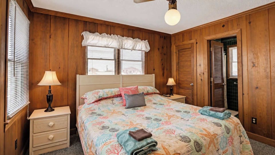 Bedroom with Bathroom