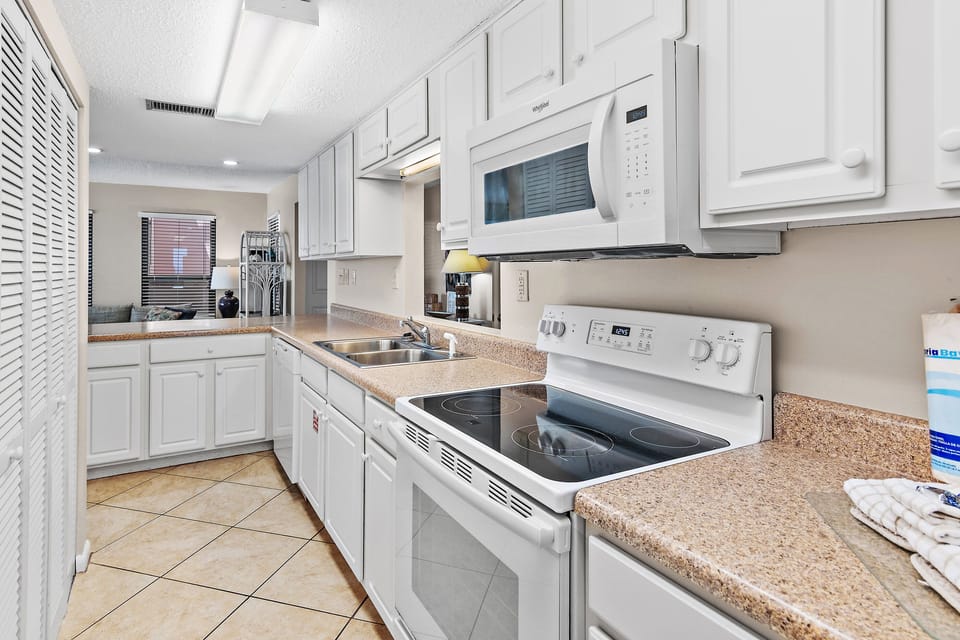 Kitchen Bar Area