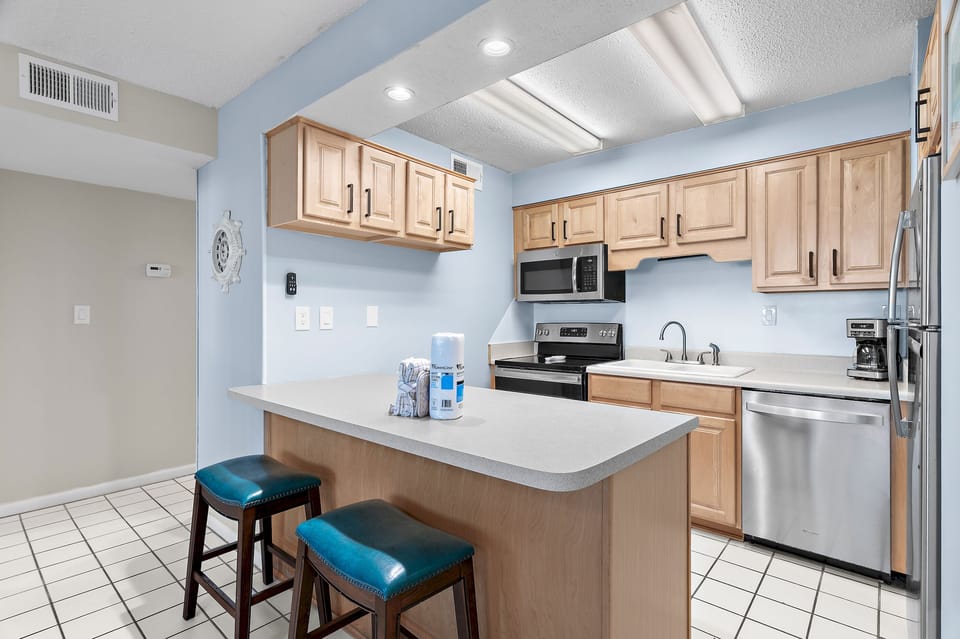 Kitchen and Bar Area
