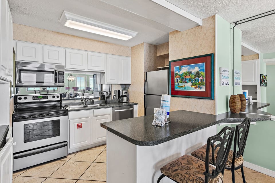 Kitchen and Bar Area