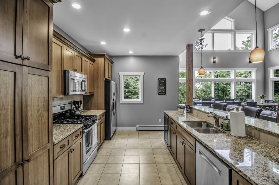 Kitchen is fully equipped with everything needed to make a great meal & dessert!