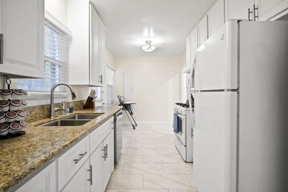 Full Size Kitchen Area with Coffee Pods