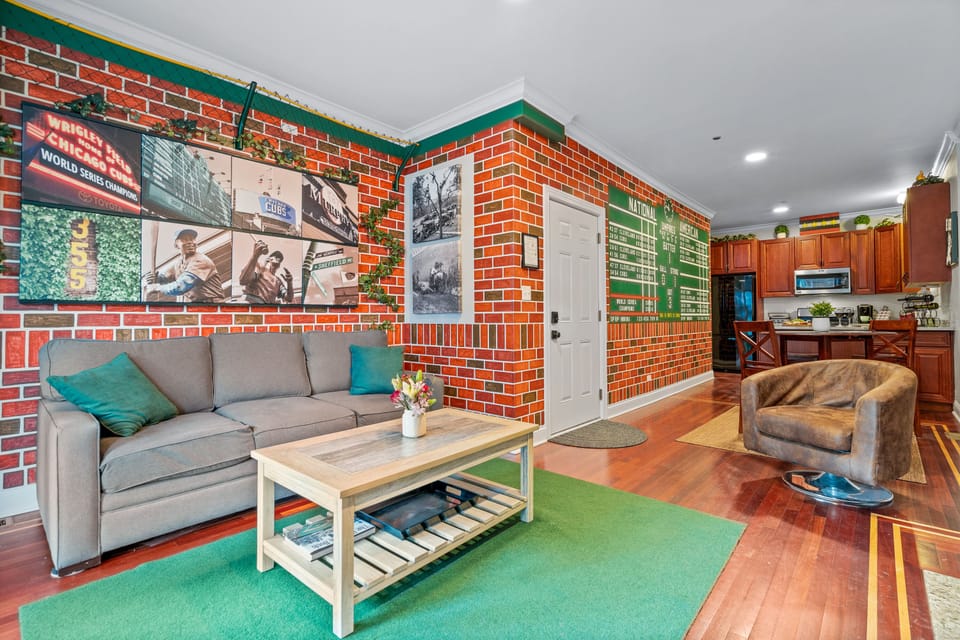 Checks all the boxes make your stay in Chicago one to remember