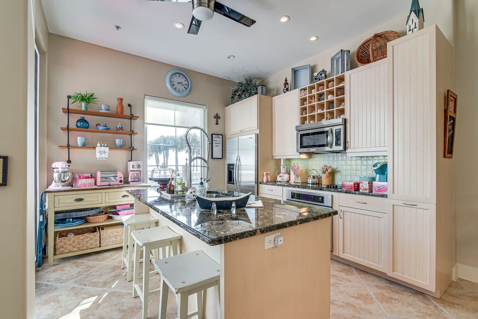Kitchen | Cooking Basics | Keurig Coffee Maker | Main Level