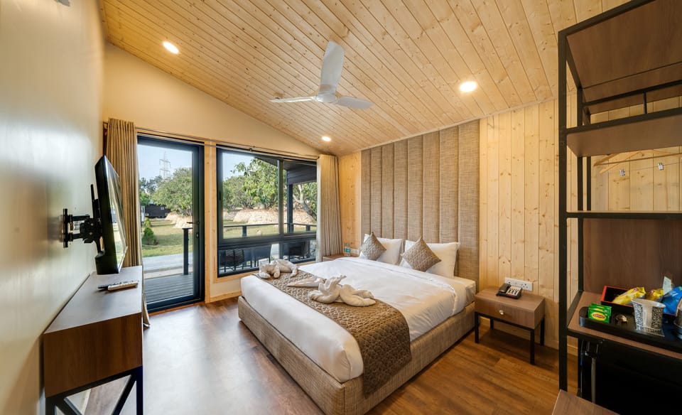 Cabin | 1 bedroom, premium bedding, minibar, in-room safe