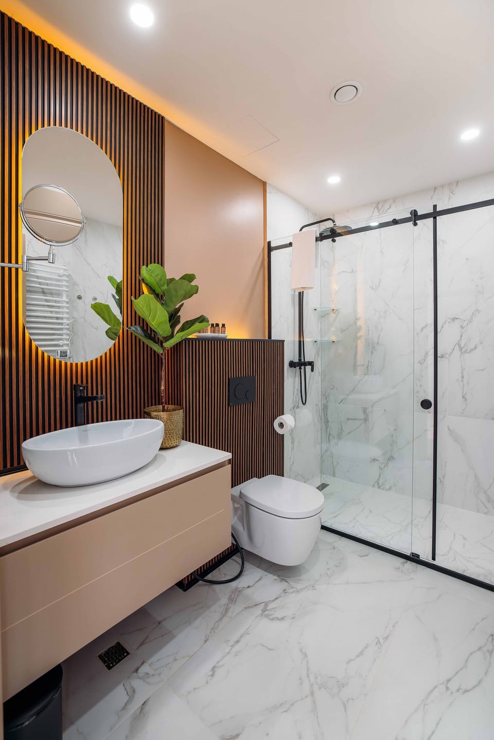 Executive Double or Twin Room | Bathroom | Shower, free toiletries, hair dryer, bathrobes