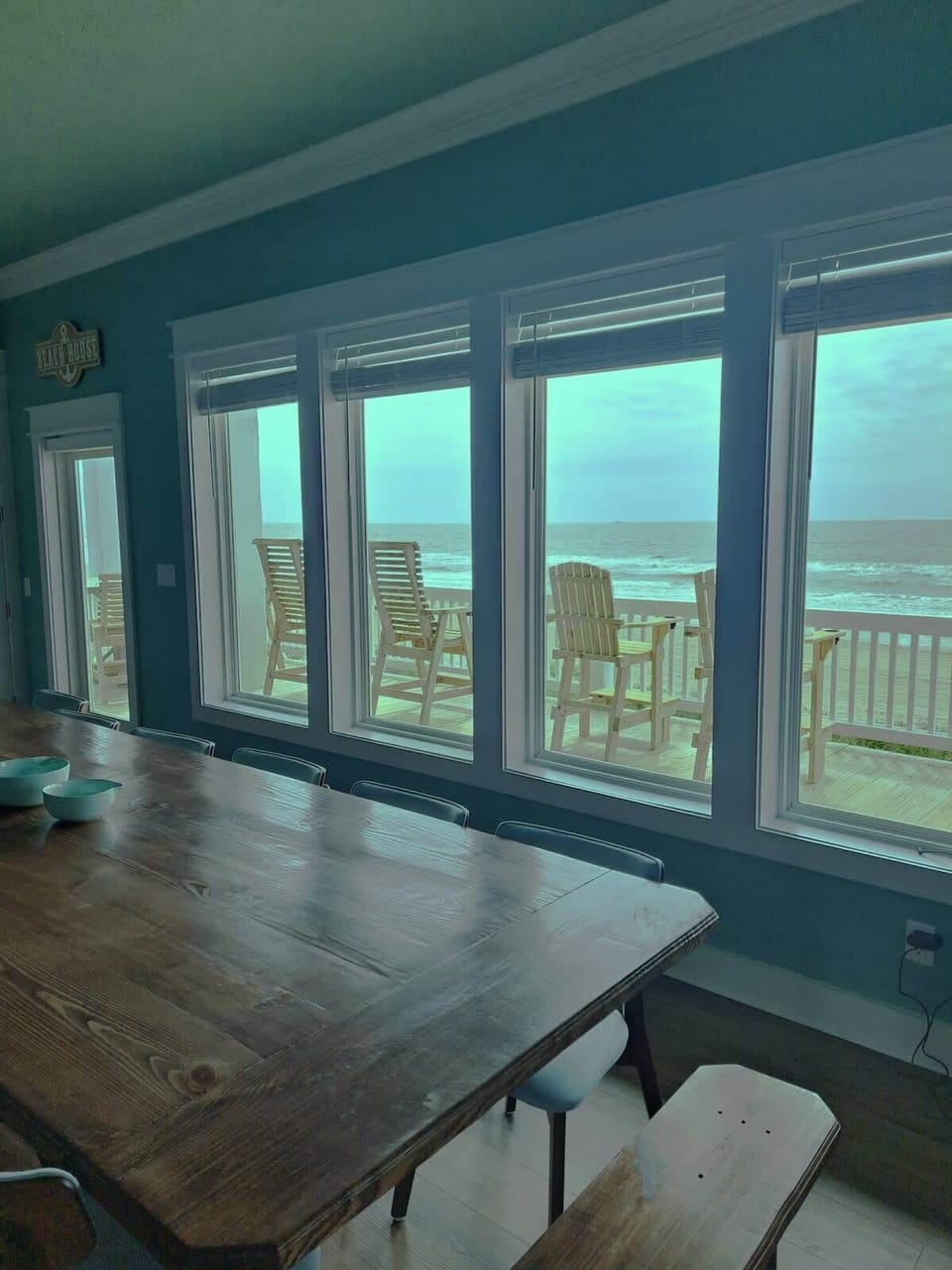 DiningRoomView1