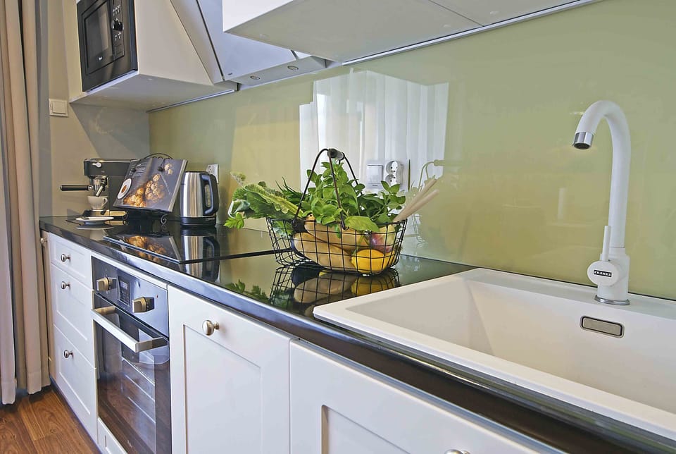 Apartment | Private kitchenette | Fridge, microwave, oven, stovetop