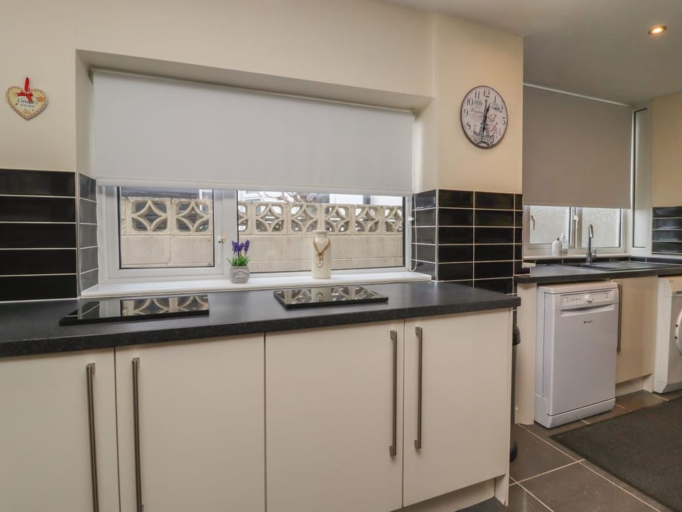 Fridge, dishwasher, electric kettle, toaster