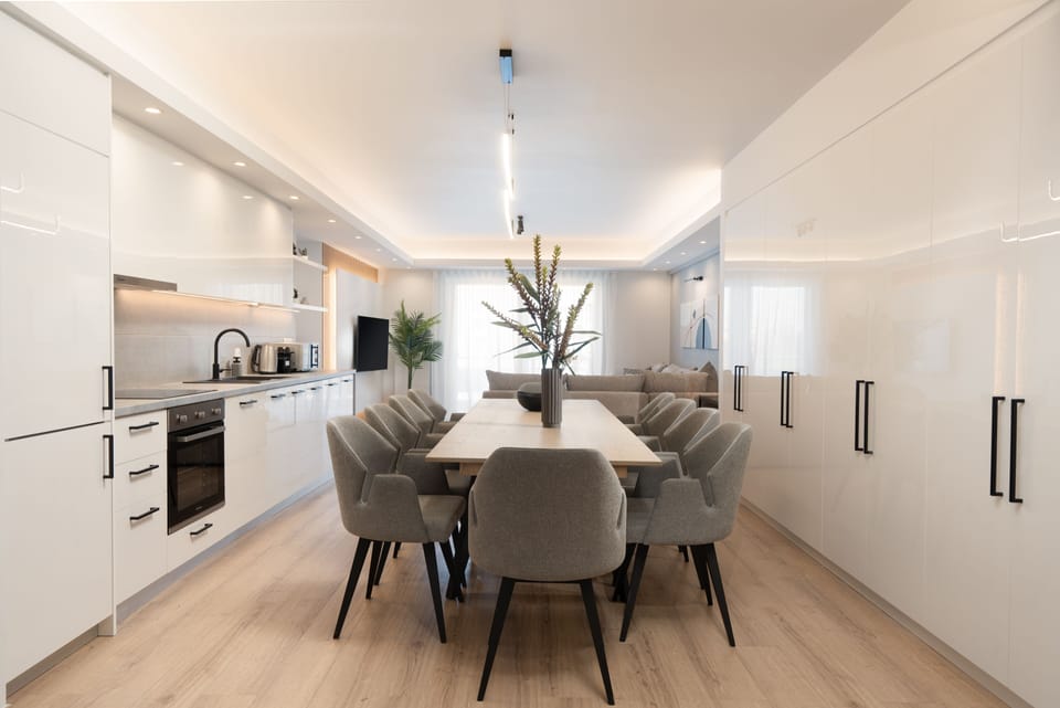 Luxury Apartment | Dining room
