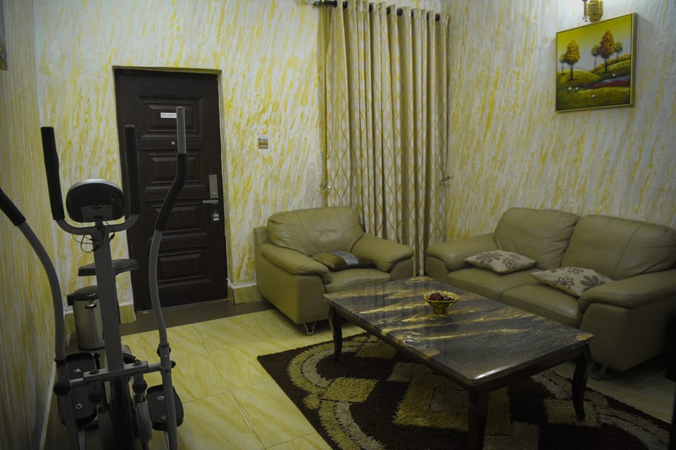 Luxury Room | Living area