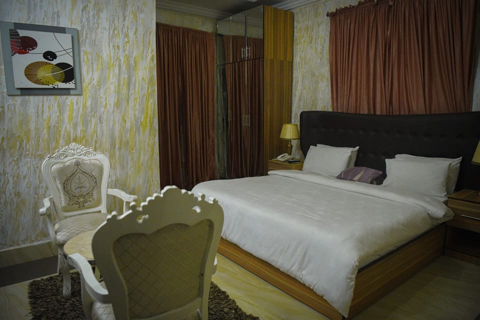 Individually decorated, individually furnished, free WiFi